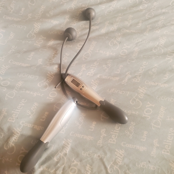 Ropeless Jump Rope - Picture 3 of 5